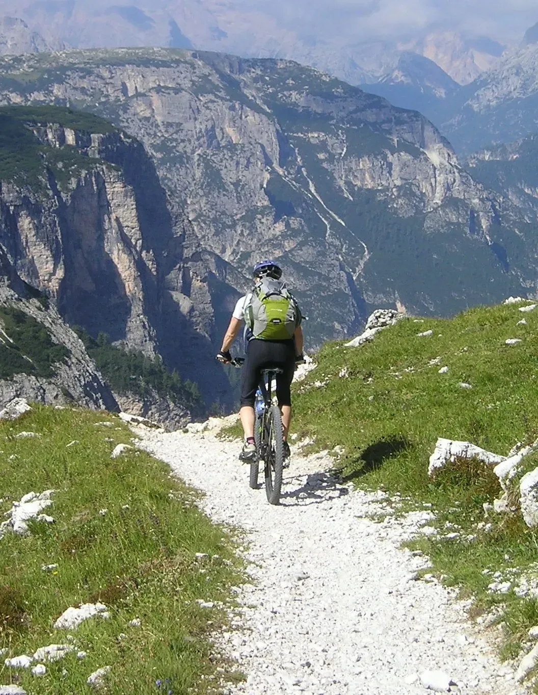 <p>Create a beautiful experience for your park, trail, forest or outdoor space that visitors can access directly on their cell phones and web-enabled devices. Enhance their trip planning with park tours, trail maps and camping guides. The STQRY platforms have a range of features, which means that visitors can easily explore your space and engage in your stories using a range of multimedia and mapping features.</p>